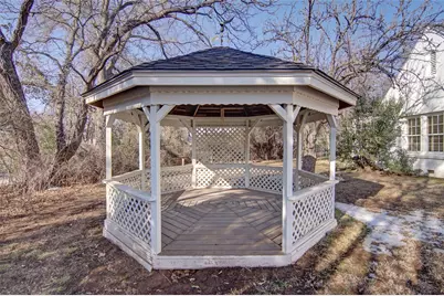 808 Elm Street, Graham, TX 76450 - Photo 31