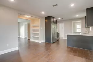 2932 Travis Ave, Fort Worth, TX 76110 - Photo 7