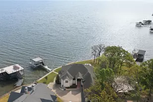 1617 Maple Dr, Tool, TX 75143 - Photo 1