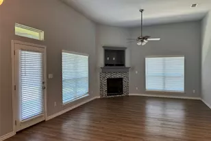 792 E Northside Dr, Pilot Point, TX 76258 - Photo 3