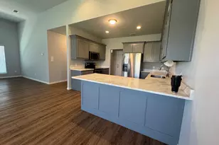 792 E Northside Dr, Pilot Point, TX 76258 - Photo 7