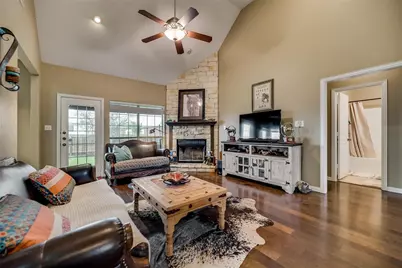 1403 Hickory Drive, Pilot Point, TX 76258 - Photo 7