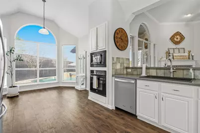 8825 Arbor Creek Lane, McKinney, TX 75072 - Photo 9