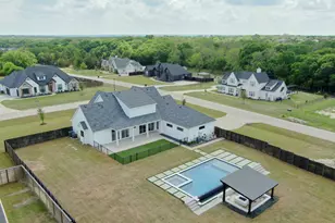 140 Farish Ln, Waxahachie, TX 75167 - Photo 1