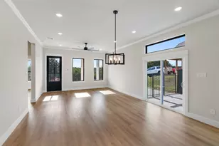 1118 Thicket Trail, Granbury, TX 76048 - Photo 5