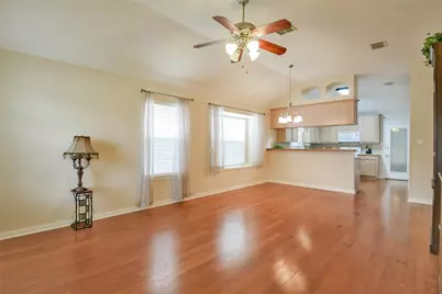 1010 Hayden Court, Granbury, TX 76048 - Photo 5