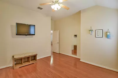 1010 Hayden Court, Granbury, TX 76048 - Photo 17