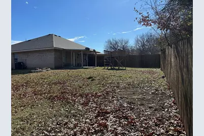 327 Shady Valley Drive, Mansfield, TX 76063 - Photo 11