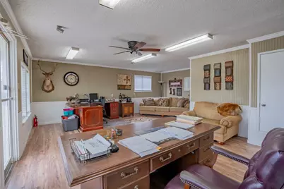 301 Eastridge Road, Granbury, TX 76049 - Photo 19