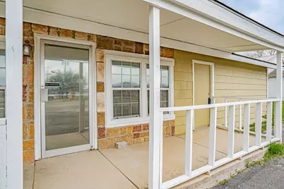 301 Eastridge Road, Granbury, TX 76049 - Photo 5