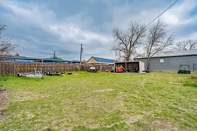 301 Eastridge Road, Granbury, TX 76049 - Photo 27