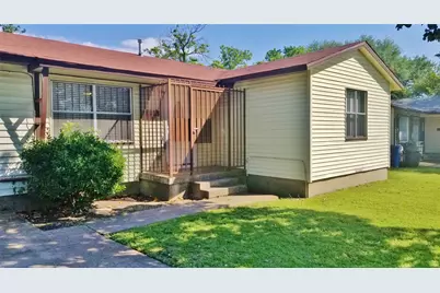 12116 Hoblitzelle Drive, Dallas, TX 75243 - Photo 5