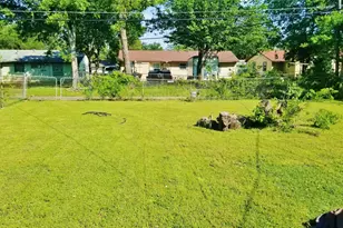 12116 Hoblitzelle Dr, Dallas, TX 75243 - Photo 31