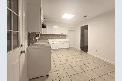 12116 Hoblitzelle Drive, Dallas, TX 75243 - Photo 15