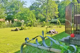 12116 Hoblitzelle Dr, Dallas, TX 75243 - Photo 29