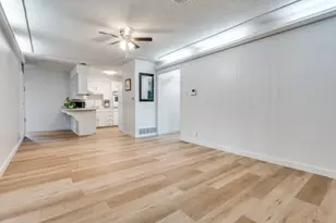 506 E Huitt Ln, Euless, TX 76040 - Photo 9