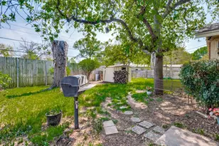 506 E Huitt Ln, Euless, TX 76040 - Photo 25