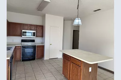 4412 Park Creek Court, Fort Worth, TX 76137 - Photo 7