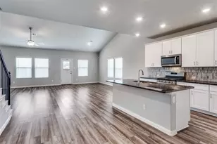 10616 Tonkala Dr, Fort Worth, TX 76179 - Photo 9