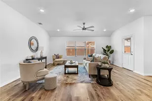 544 Hickory Rdg Dr, Van Alstyne, TX 75495 - Photo 5