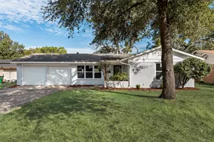 5017 Sabelle Ln, Haltom City, TX 76117 - Photo 5