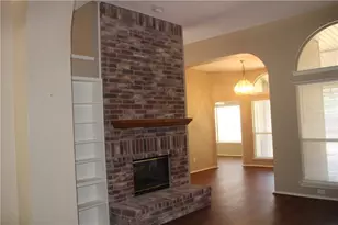 821 Lowe Dr, Cedar Hill, TX 75104 - Photo 3