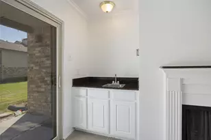 5300 Keller Springs, Dallas, TX 75248 - Photo 11