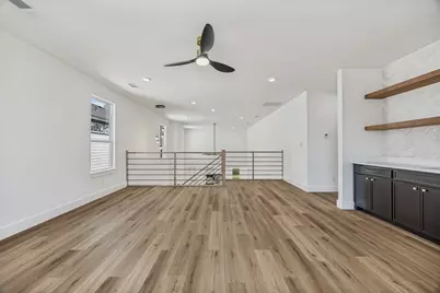 3910 Harlingen, Dallas, TX 75212 - Photo 9