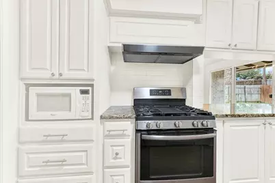 915 Warren Way, Richardson, TX 75080 - Photo 13