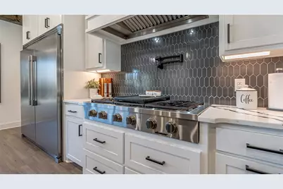 5611 Hondo Drive, De Cordova, TX 76049 - Photo 9