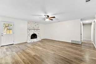 1705 Santa Clara Ct, Grand Prairie, TX 75051 - Photo 3