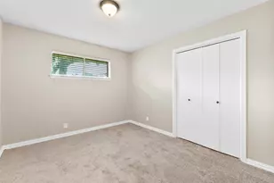 1705 Santa Clara Ct, Grand Prairie, TX 75051 - Photo 15