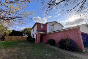 7002 Wax Berry Dr, Dallas, TX 75249 - Photo 3