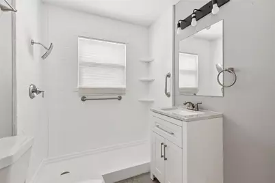 410 Ayres Street, Hutchins, TX 75141 - Photo 9