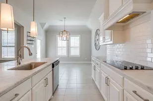 12400 Angel Vine Dr, Fort Worth, TX 76028 - Photo 11