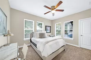 828 Elsbeth St, Dallas, TX 75208 - Photo 25