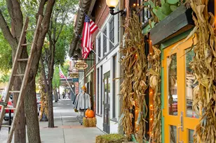 828 Elsbeth St, Dallas, TX 75208 - Photo 35