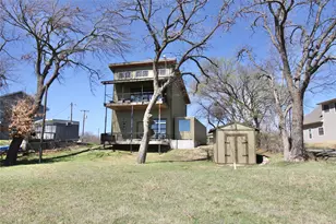 78 Park Ln, Gainesville, TX 76240 - Photo 1