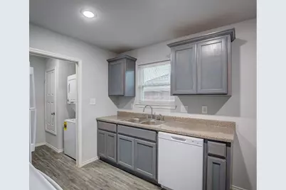 800 Sycamore Street, Commerce, TX 75428 - Photo 3