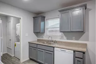 800 Sycamore St, Commerce, TX 75428 - Photo 3