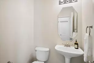 1459 Chase Ln, Irving, TX 75063 - Photo 5