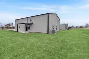 565 Ramsey Dr, Ponder, TX 76259 - Photo 5