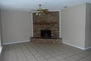 210 W 4th St, Irving, TX 75060 - Photo 19