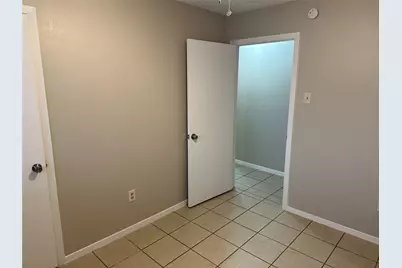 210 W 4th Street, Irving, TX 75060 - Photo 9