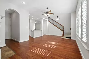 6755 Plaza Via, Irving, TX 75039 - Photo 9