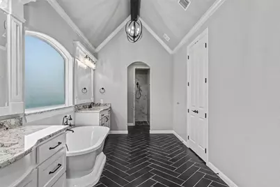 324 Landview Drive, Burleson, TX 76028 - Photo 15