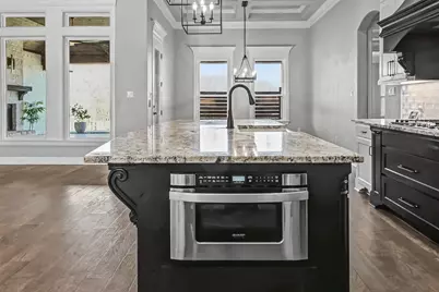 324 Landview Drive, Burleson, TX 76028 - Photo 11