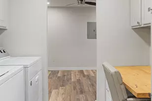 405 Torrey St, Granbury, TX 76048 - Photo 13