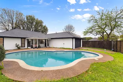 706 Brookdale Circle, Garland, TX 75040 - Photo 17