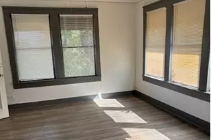 2260 Hemphill St, Fort Worth, TX 76110 - Photo 7